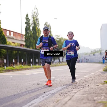 Runner Photo 8385949
