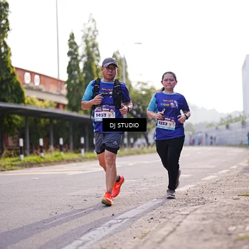 Runner Photo 8385956