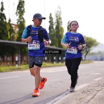 Runner Photo 8385965