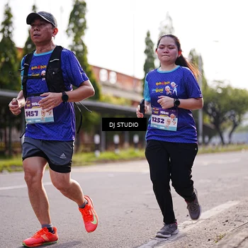 Runner Photo 8385973