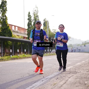 Runner Photo 8385983