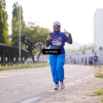 Runner Photo 8386001