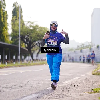 Runner Photo 8386004