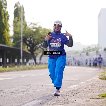 Runner Photo 8386007