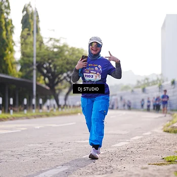 Runner Photo 8386009