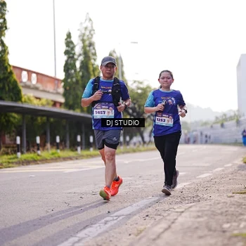 Runner Photo 8386010