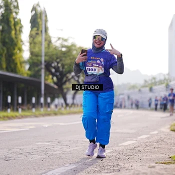 Runner Photo 8386013
