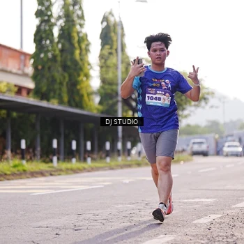 Runner Photo 8386023
