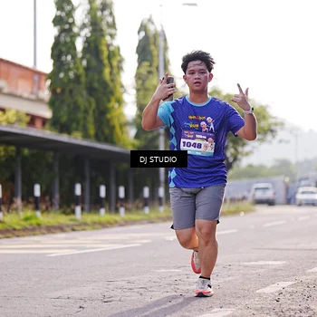 Runner Photo 8386025