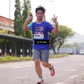 Runner Photo 8386032