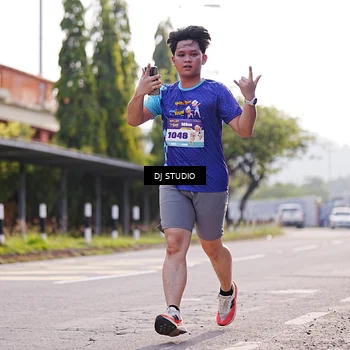 Runner Photo 8386033