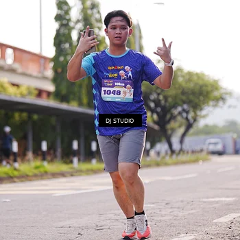 Runner Photo 8386035