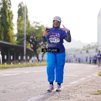 Runner Photo 8386042