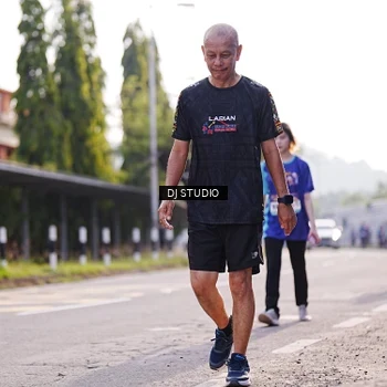 Runner Photo 8386057