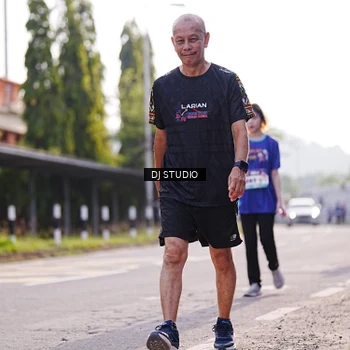 Runner Photo 8386060