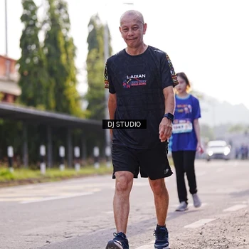 Runner Photo 8386061