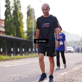 Runner Photo 8386071