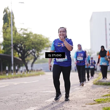 Runner Photo 8386077