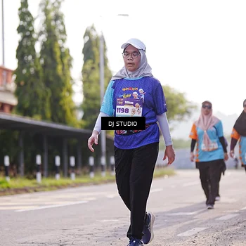 Runner Photo 8386103