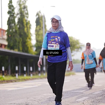 Runner Photo 8386104