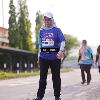 Runner Photo 8386109