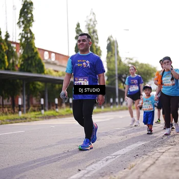 Runner Photo 8386222