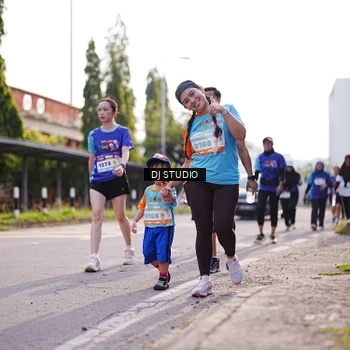 Runner Photo 8386245