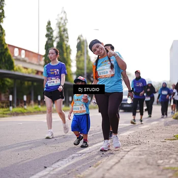 Runner Photo 8386247