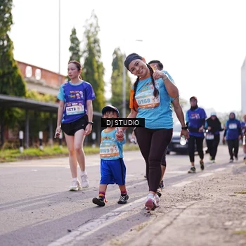 Runner Photo 8386249