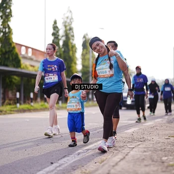 Runner Photo 8386251