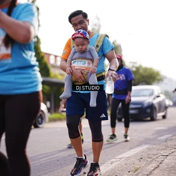 Runner Photo 8386252