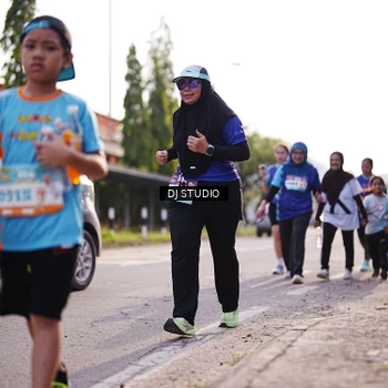 Runner Photo 8386284