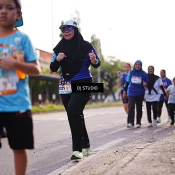 Runner Photo 8386287