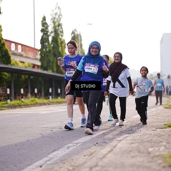 Runner Photo 8386290