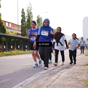 Runner Photo 8386296