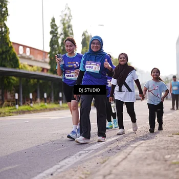 Runner Photo 8386298