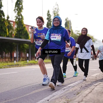 Runner Photo 8386311
