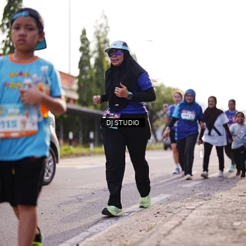 Runner Photo 8386331