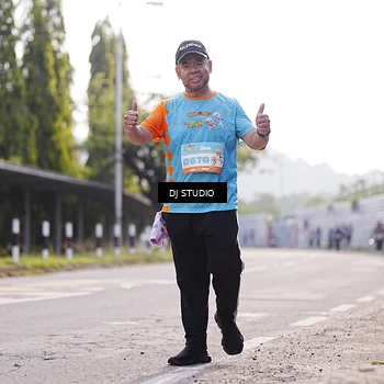 Runner Photo 8386341