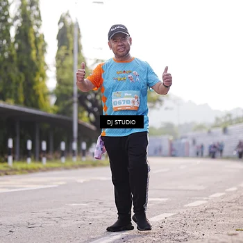 Runner Photo 8386343