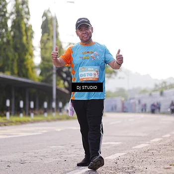 Runner Photo 8386345