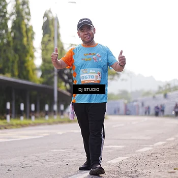 Runner Photo 8386347