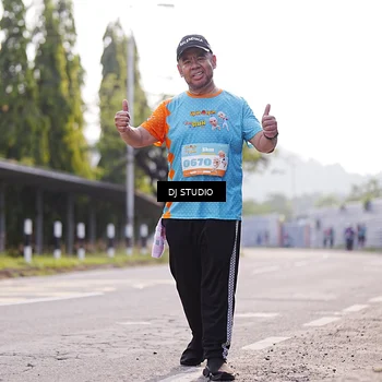 Runner Photo 8386349