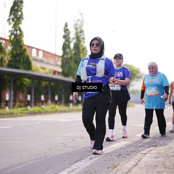 Runner Photo 8386373