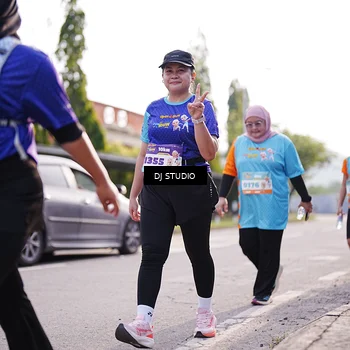 Runner Photo 8386395