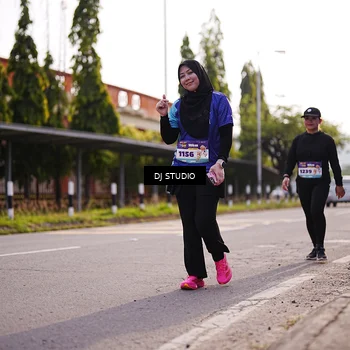 Runner Photo 8386477