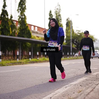Runner Photo 8386479