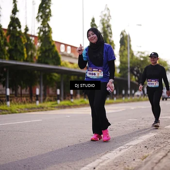 Runner Photo 8386480