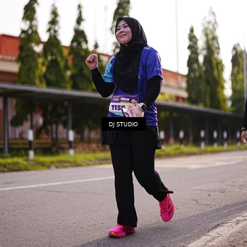 Runner Photo 8386496