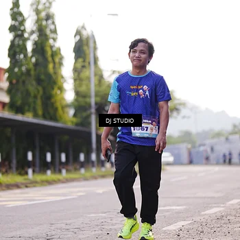 Runner Photo 8386671